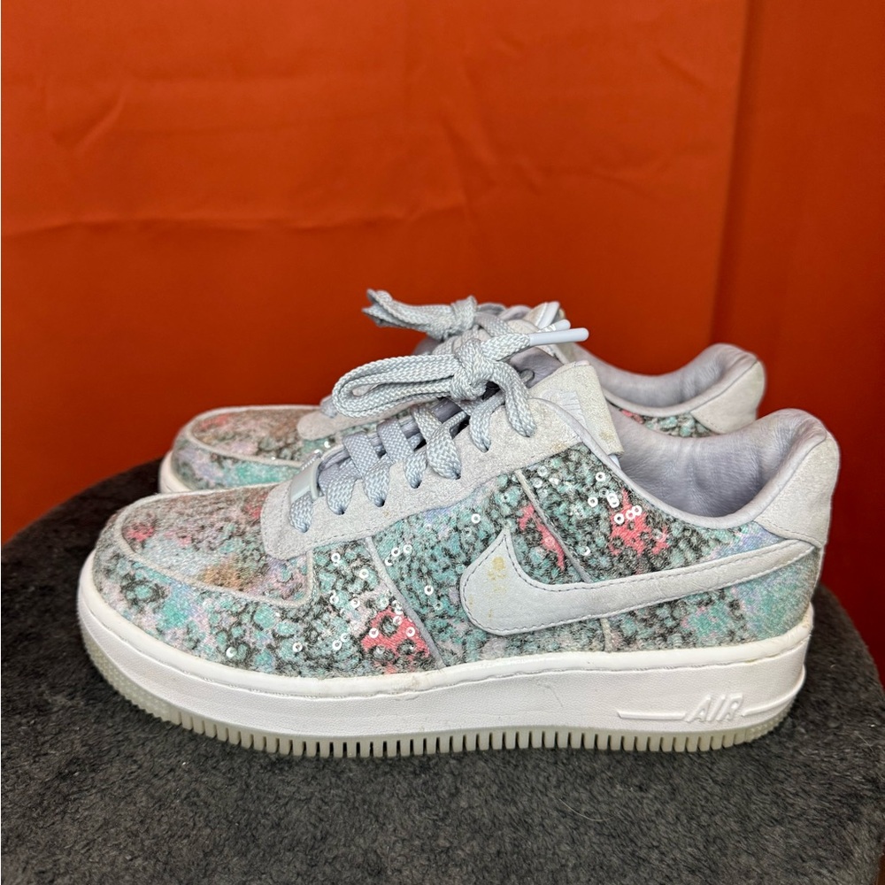 Nike Air Force 1 Upstep 35